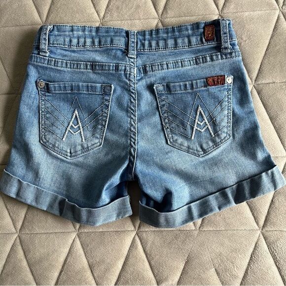 Girls 7 For All Mankind Cuffed Distressed Destroyed Denim Short Shorts Size 7 - Picture 10 of 12